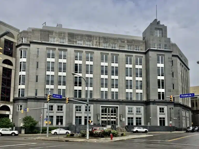 Erie_County_Family_Court_Building_Buffalo_New_York-768x576